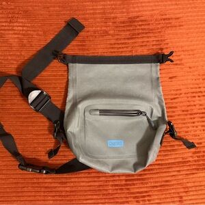 Chums Storm Series Rolltop Sling